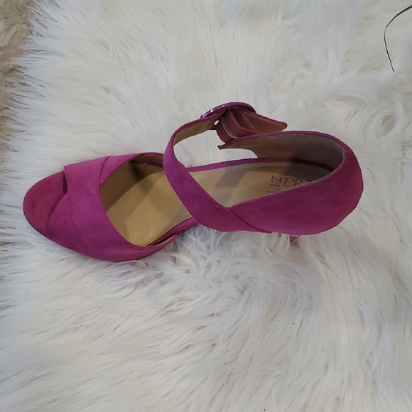 Naturalizer Pink Fucha Strappy Heels Shoes - Picture 12 of 14